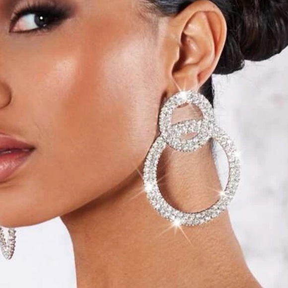 Crystal Overlapping Circle Statement Earrings - Picture 2 of 2